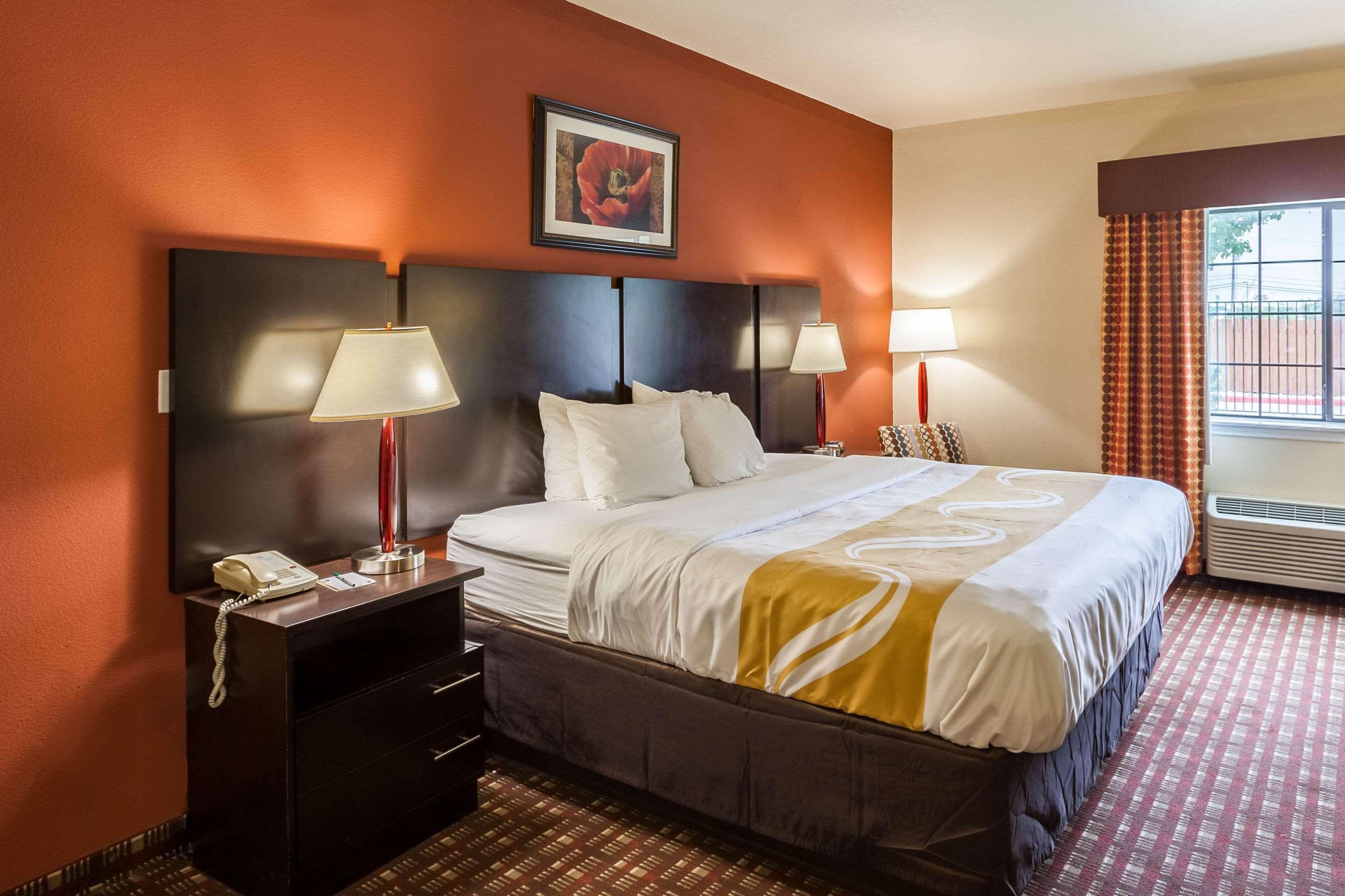 Quality Inn Near Seaworld - Lackland San Antonio Exterior photo